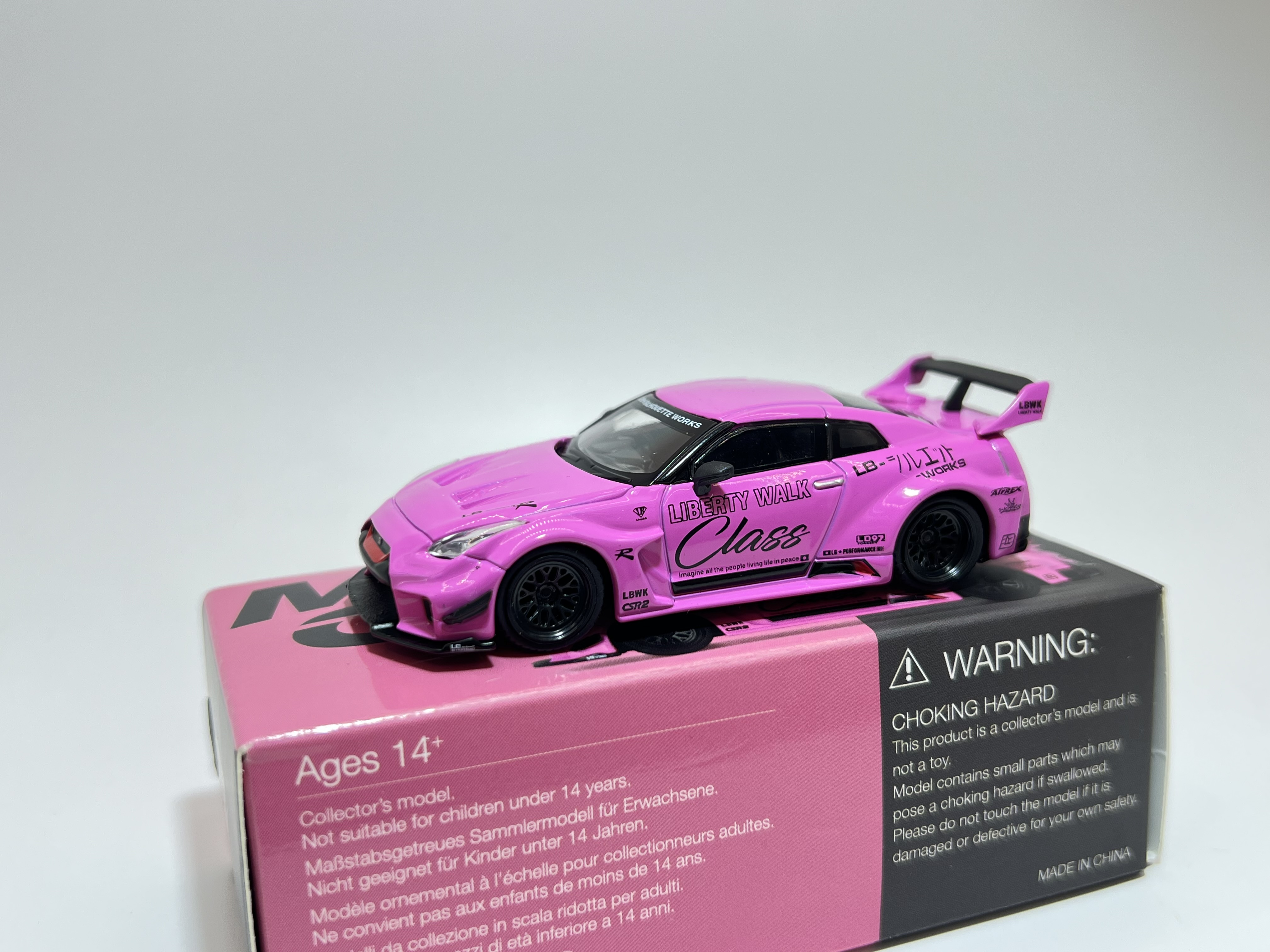 Mini GT 281 - LB-Silhouette Works GT Nissan R35 GT-R LBWK "Class"