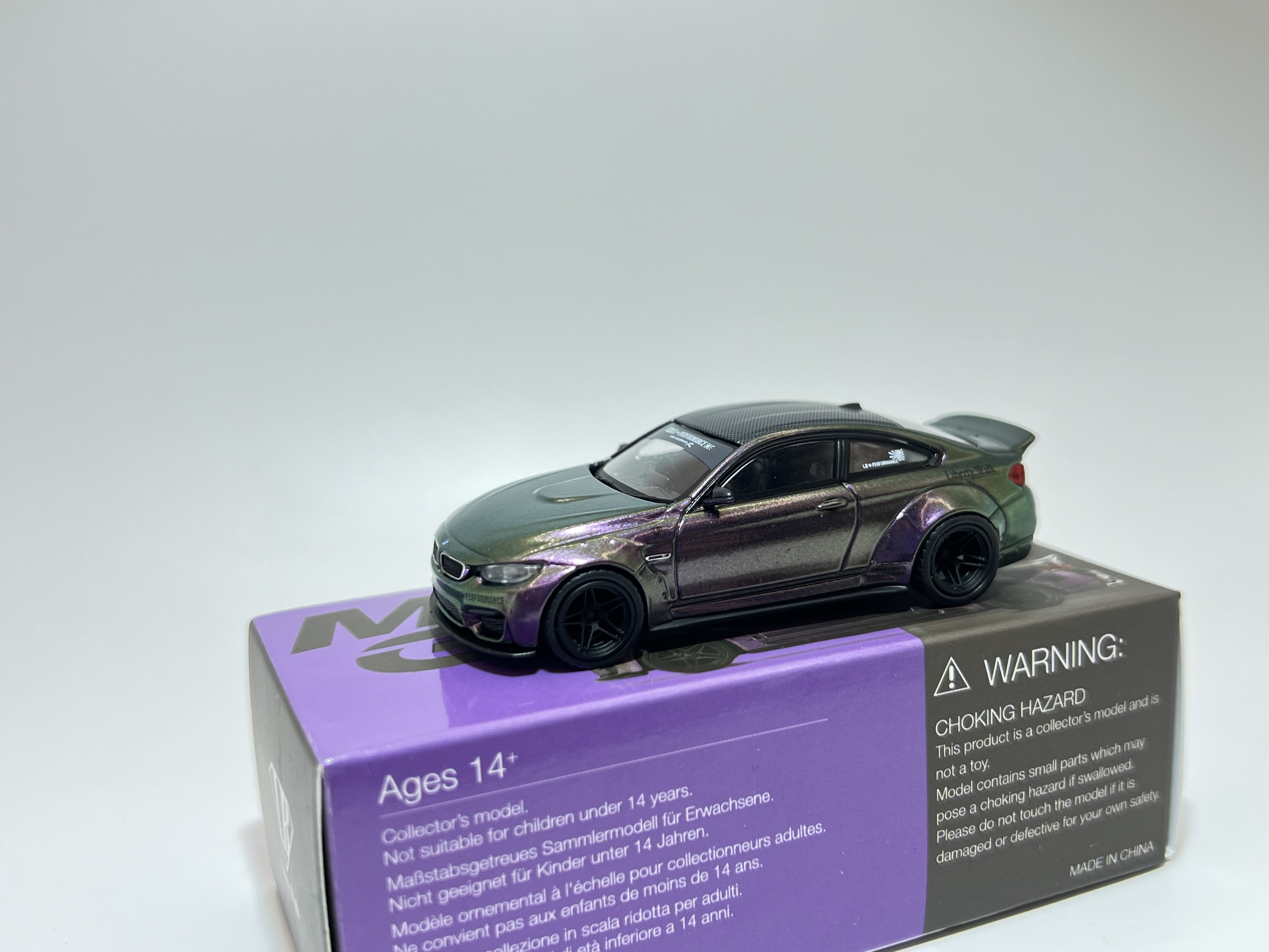 Mini GT 228 - LB Works BMW M4 LBWK Purple Green Metallic