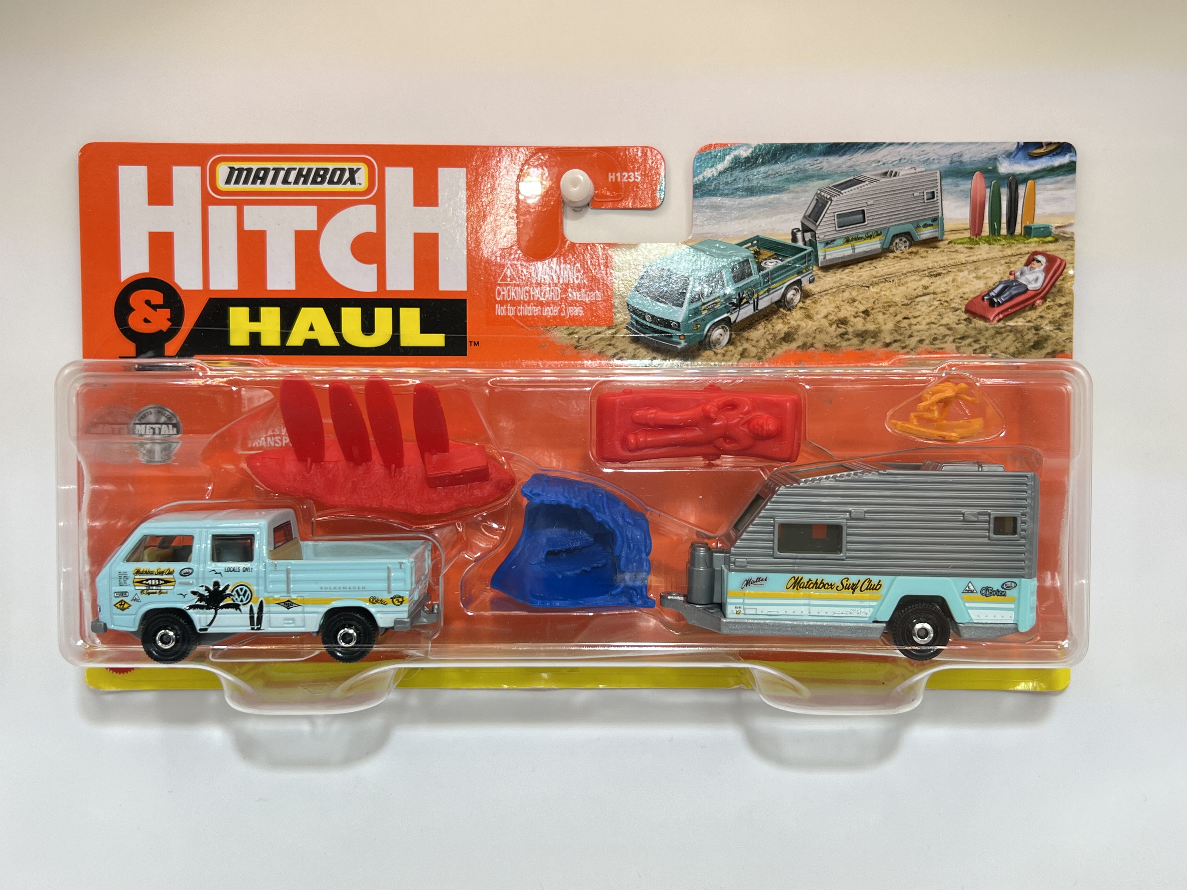 MATCHBOX - Hitch & Haul Volkswagen Transporter Cab Travel Trailer II