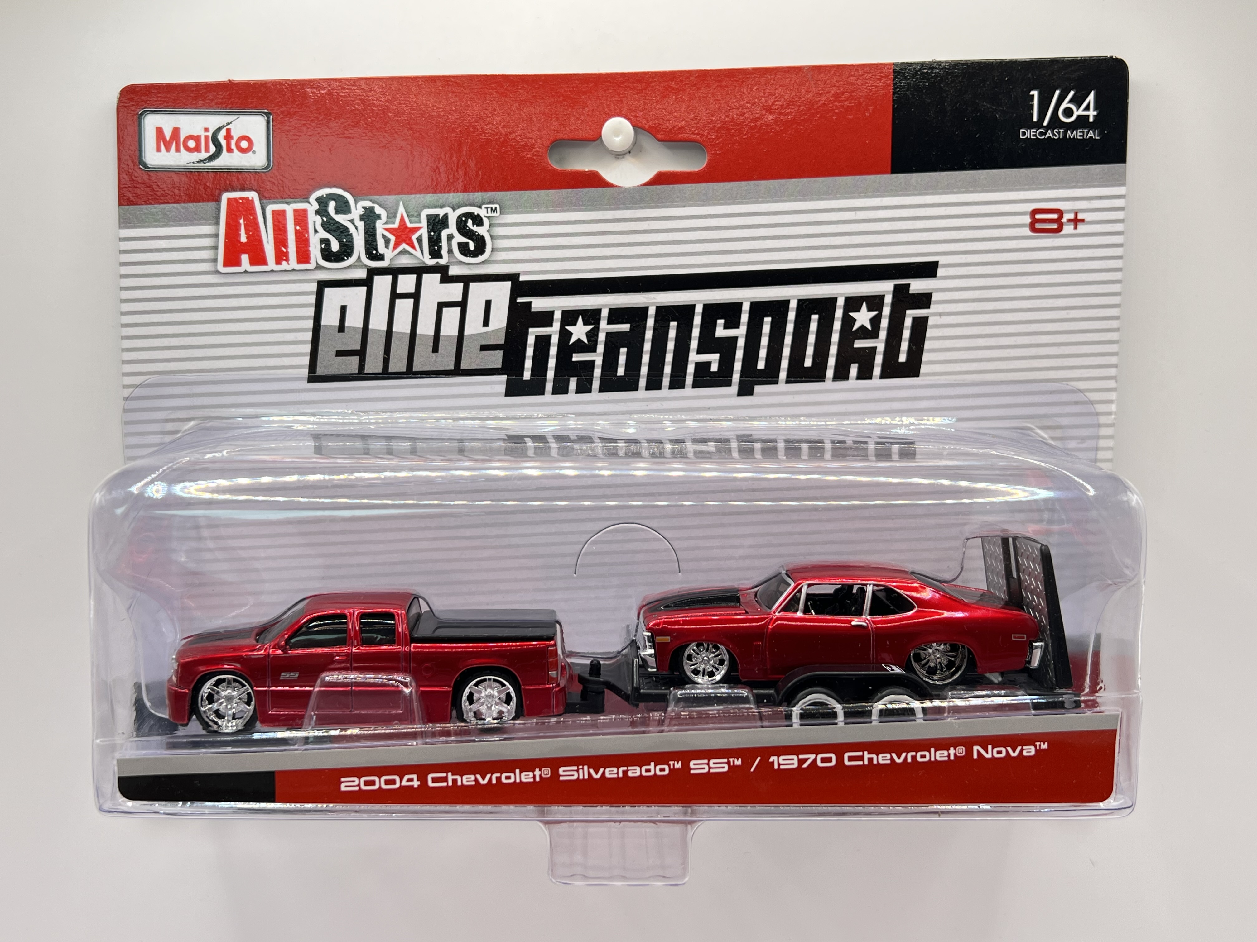 Maisto - Elite Transport - 2004 Chevrolet Silverado SS / 1970 Chevrolet Nova