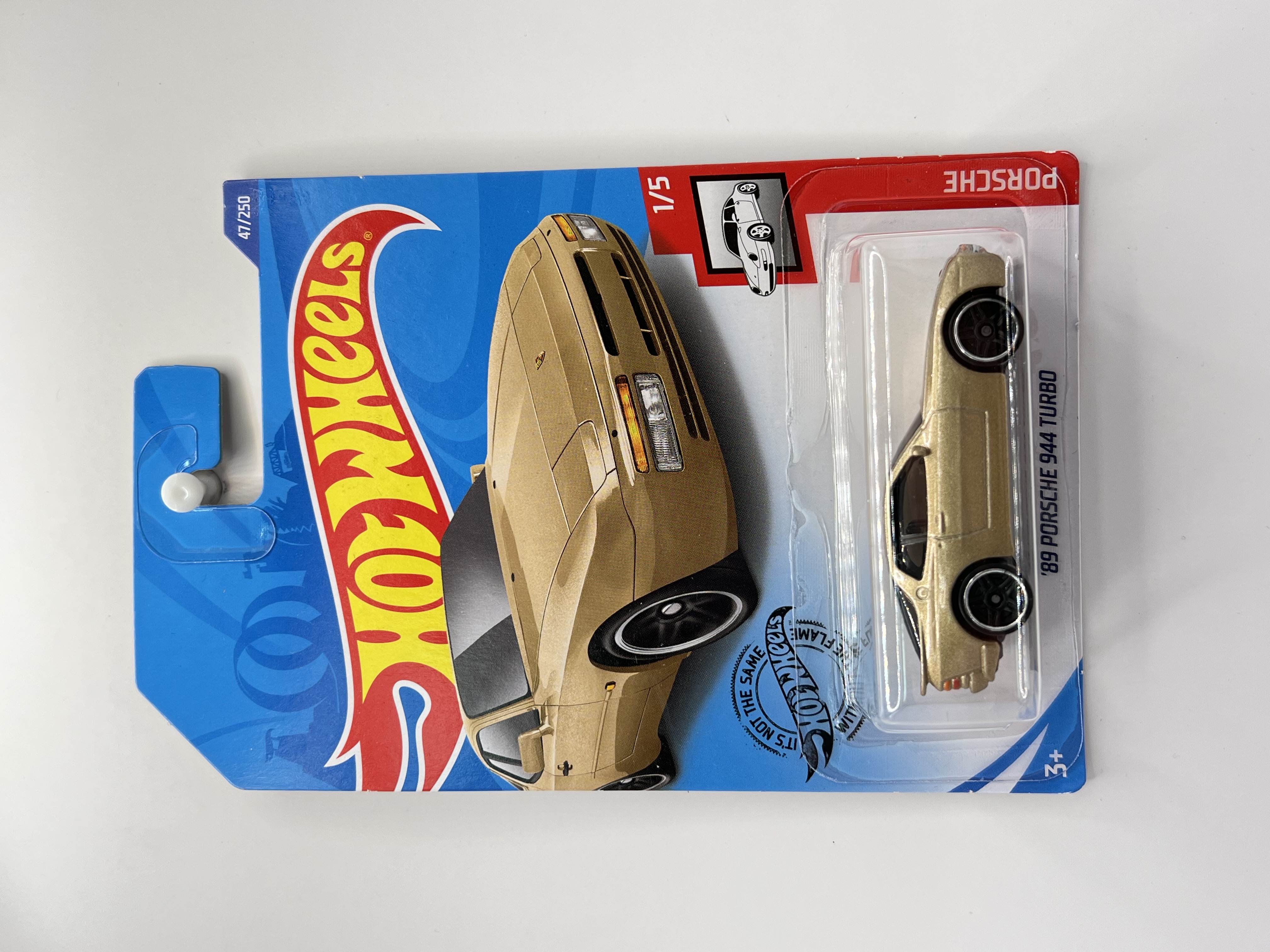 Hot Wheels '89 Porsche 944 Turbo Gold