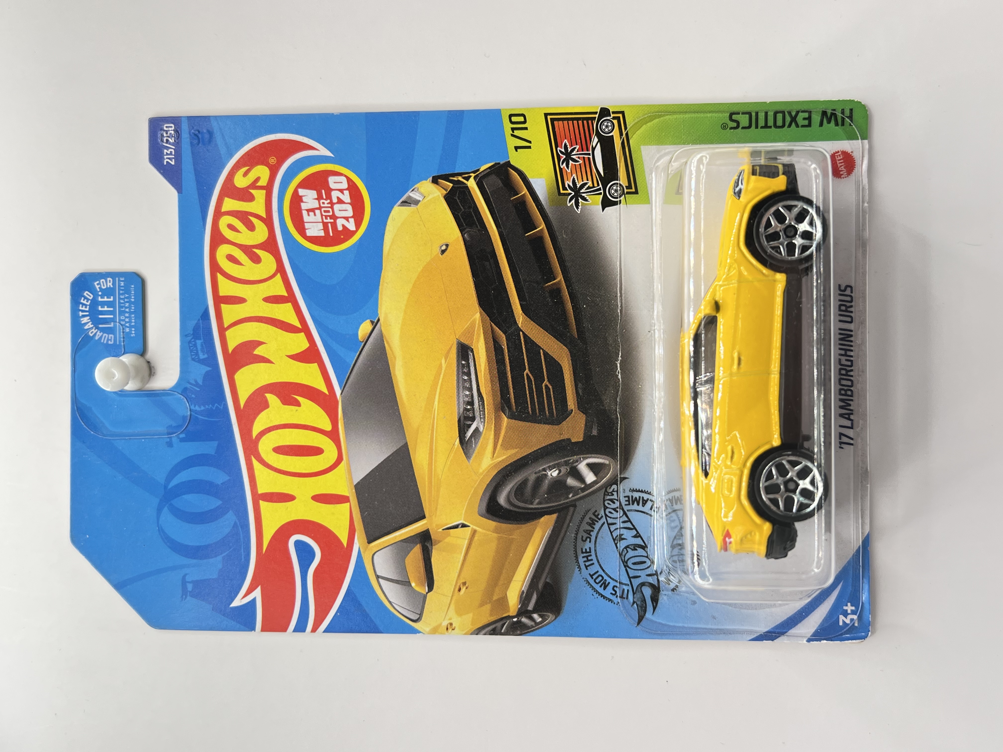 Hot Wheels '17 Lamborghini Urus Yellow