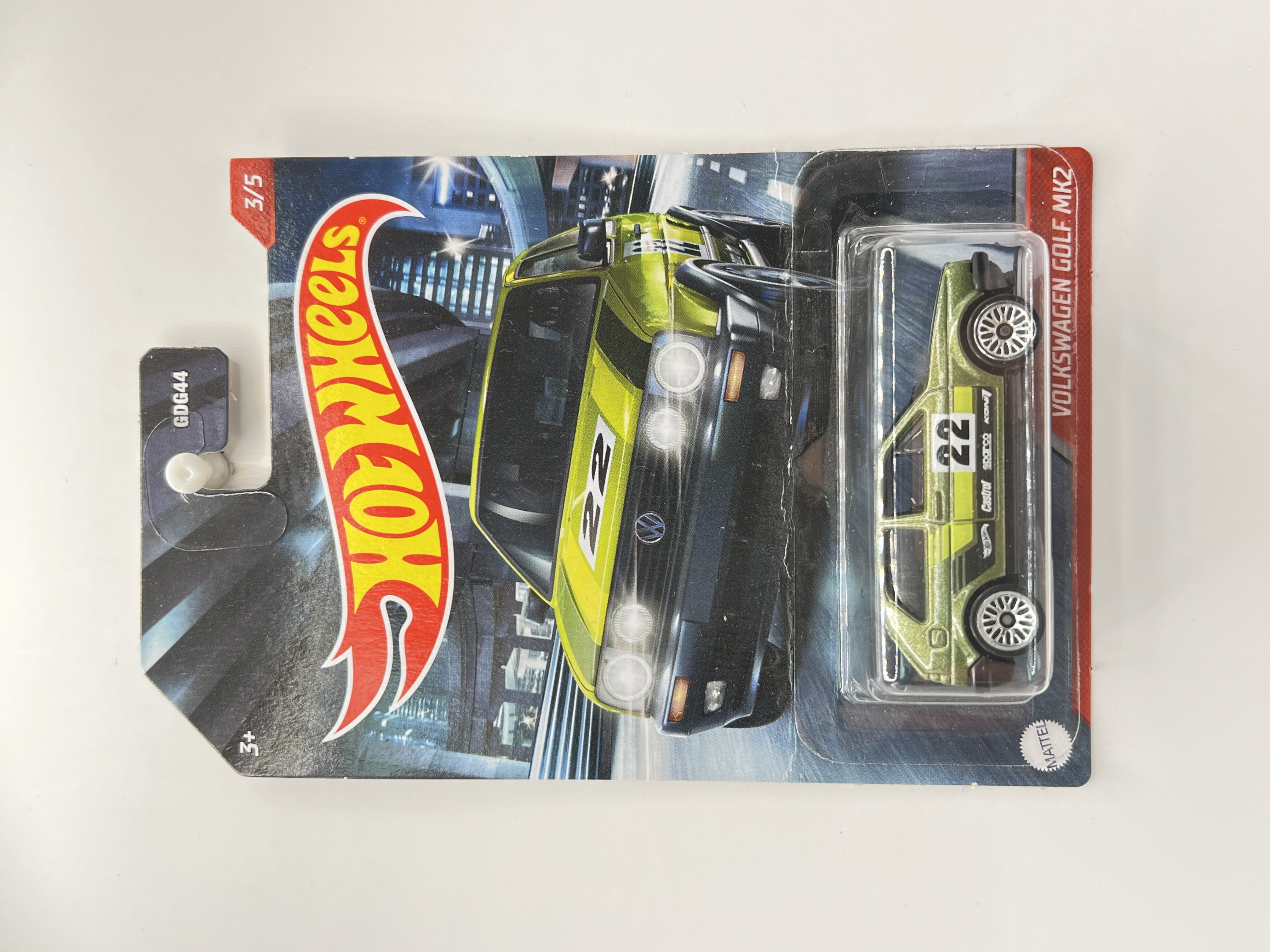 Hot Wheels Volkswagen Golf MK2 Cult Racers - ZLOMENÁ KARTA