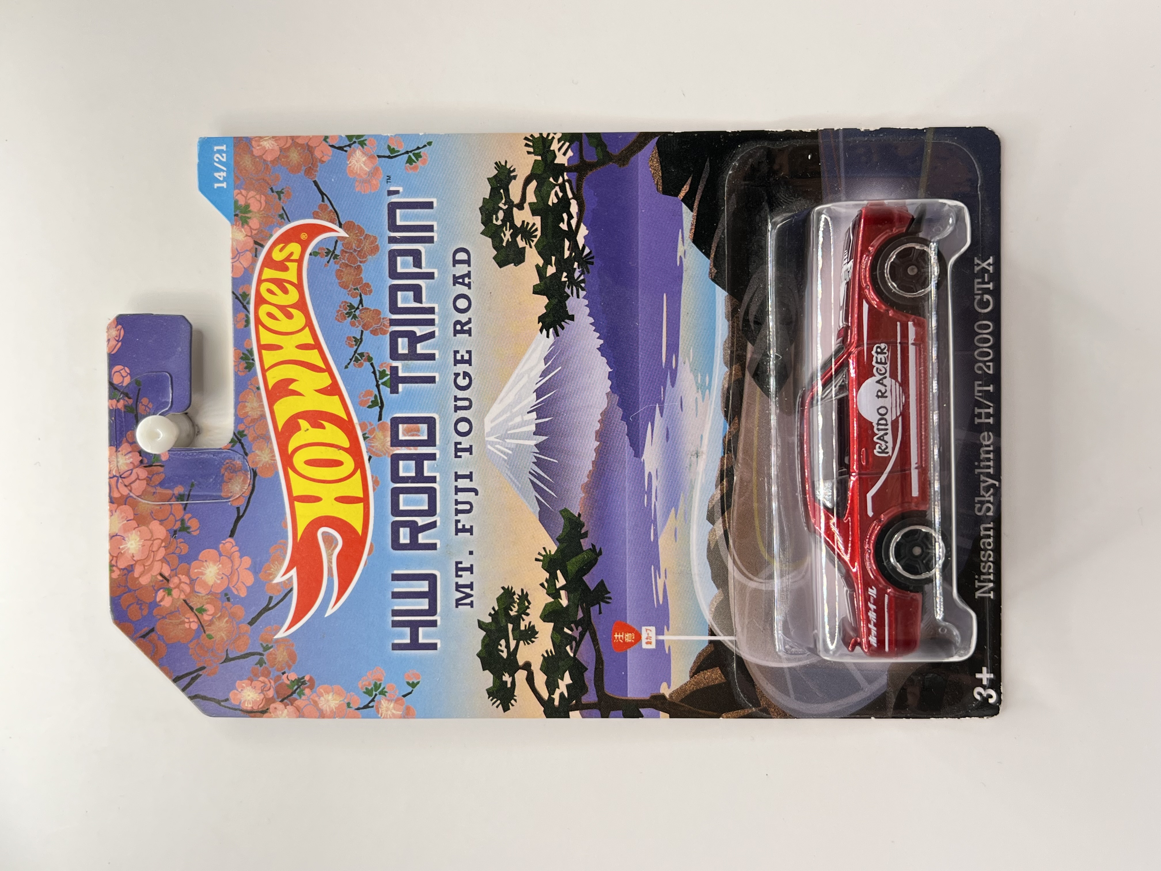 Hot Wheels Nissan Skyline H/T 2000 GT-X HW Road Trippin'