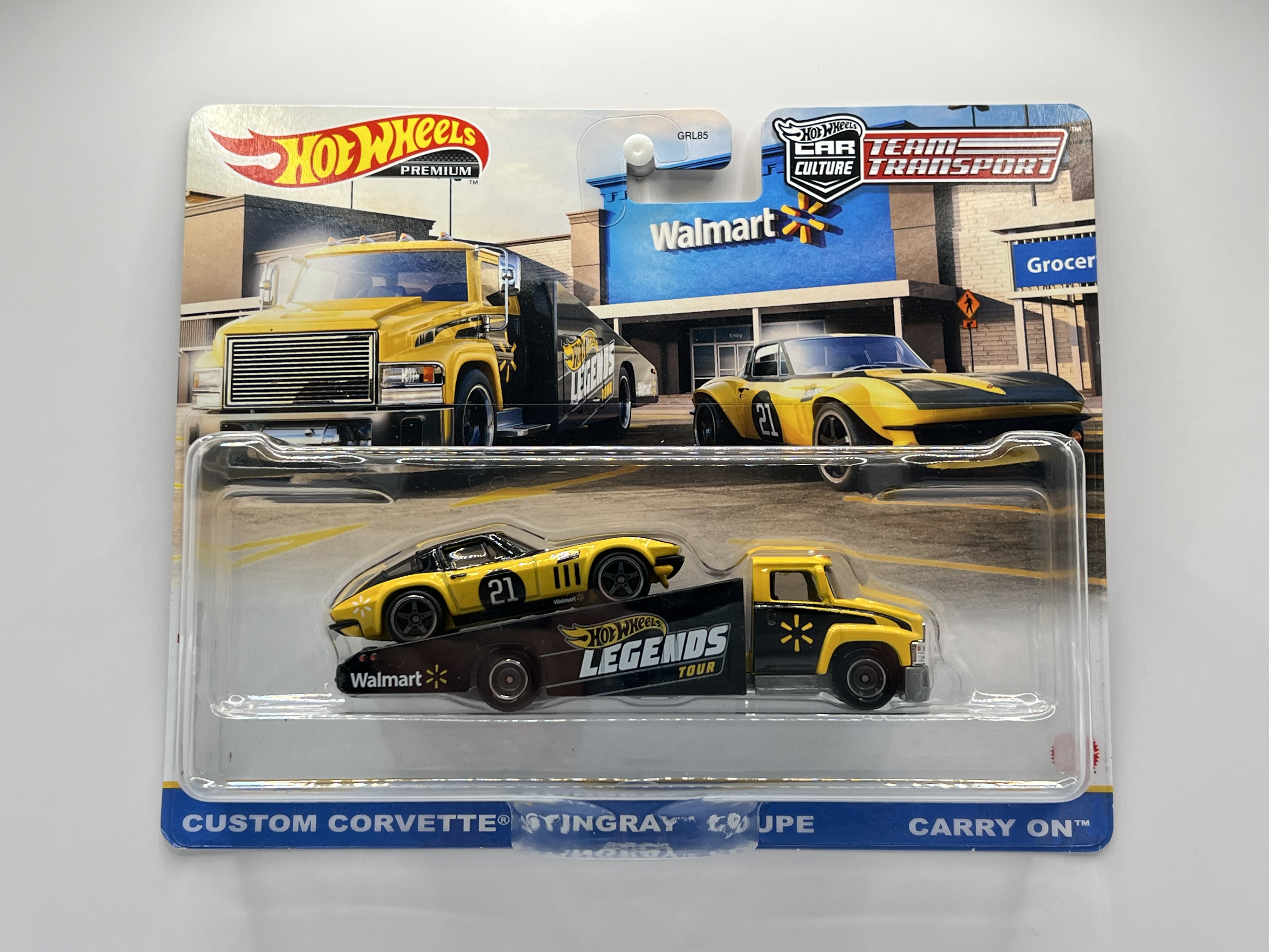 Hot Wheels Premium Team Transport Custom Corvette Stingray Coupe