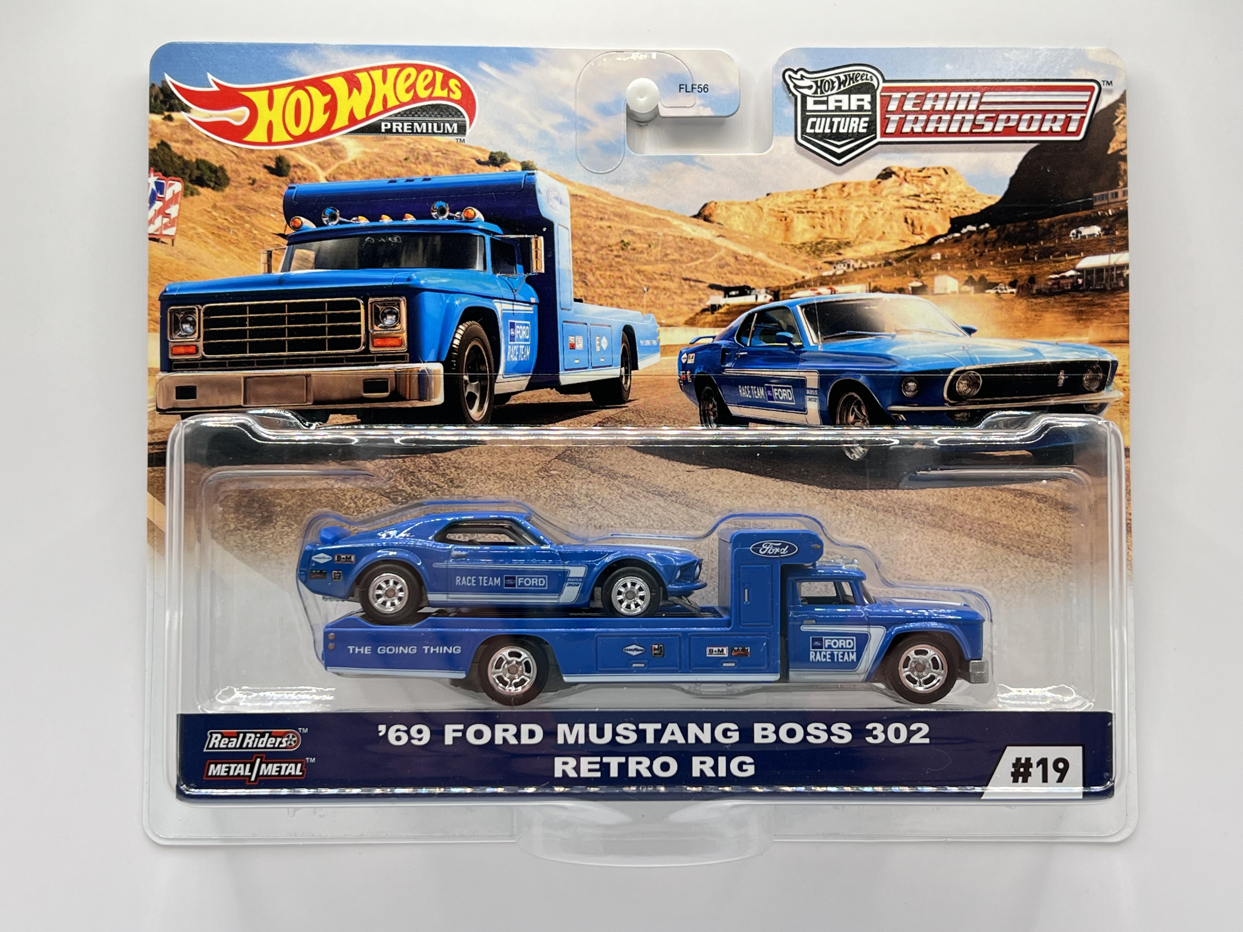 Hot Wheels Premium Team Transport #19 '69 Ford Mustang Boss 302
