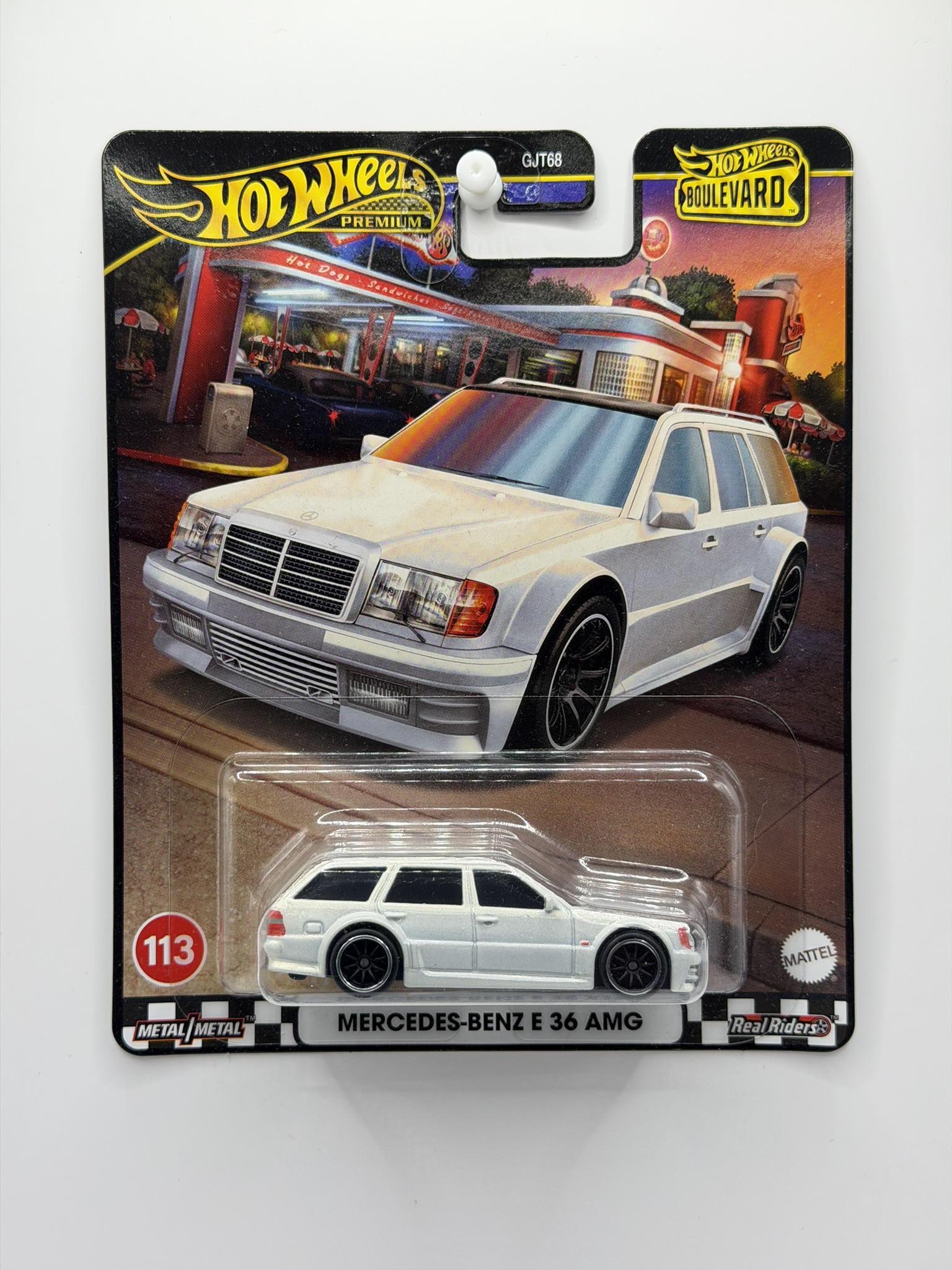 Hot Wheels Premium Mercedes-Benz E 36 AMG Boulevard 113