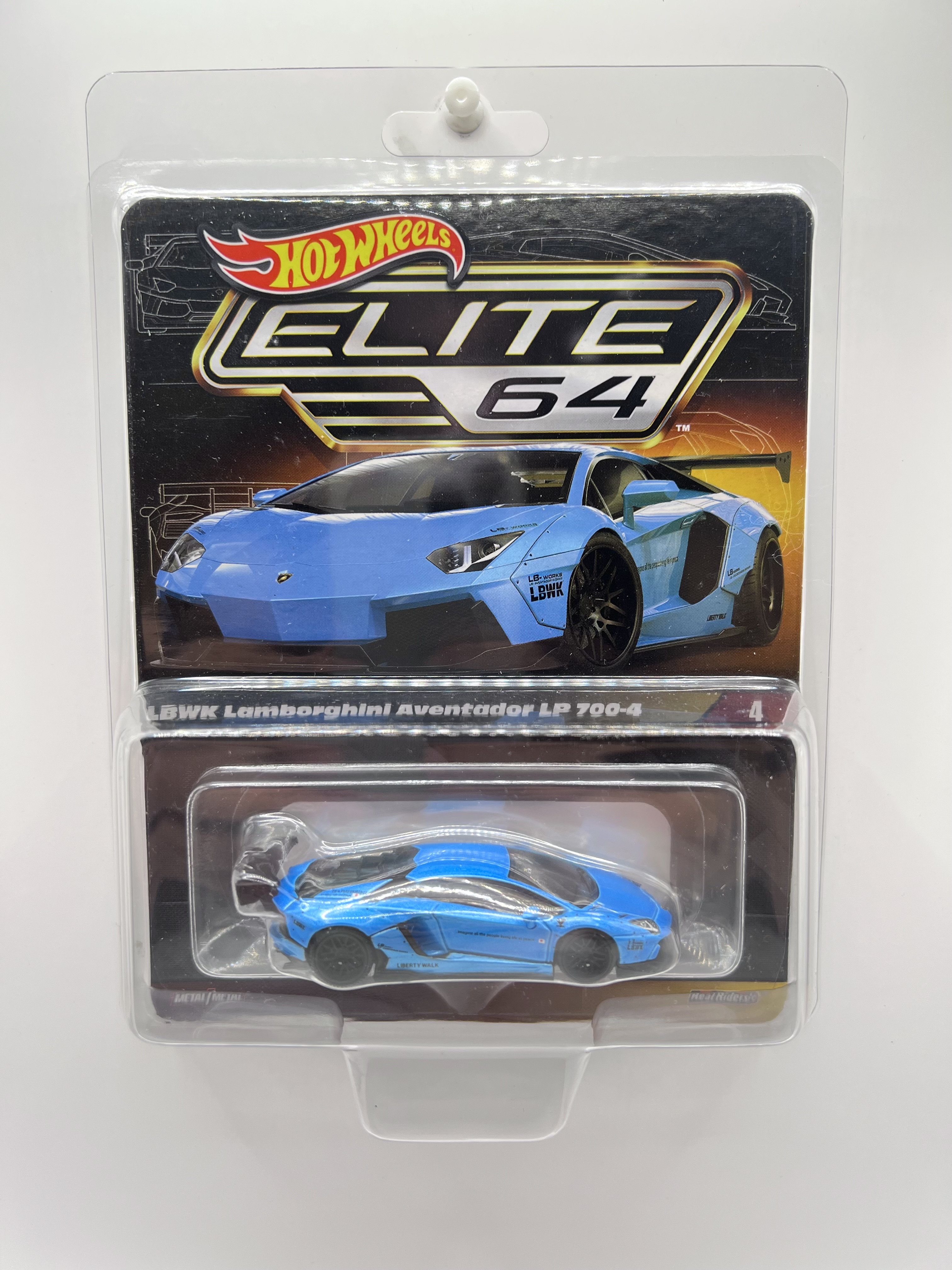Hot Wheels ELITE64 LBWK Lamborghini Aventador LP 700-4