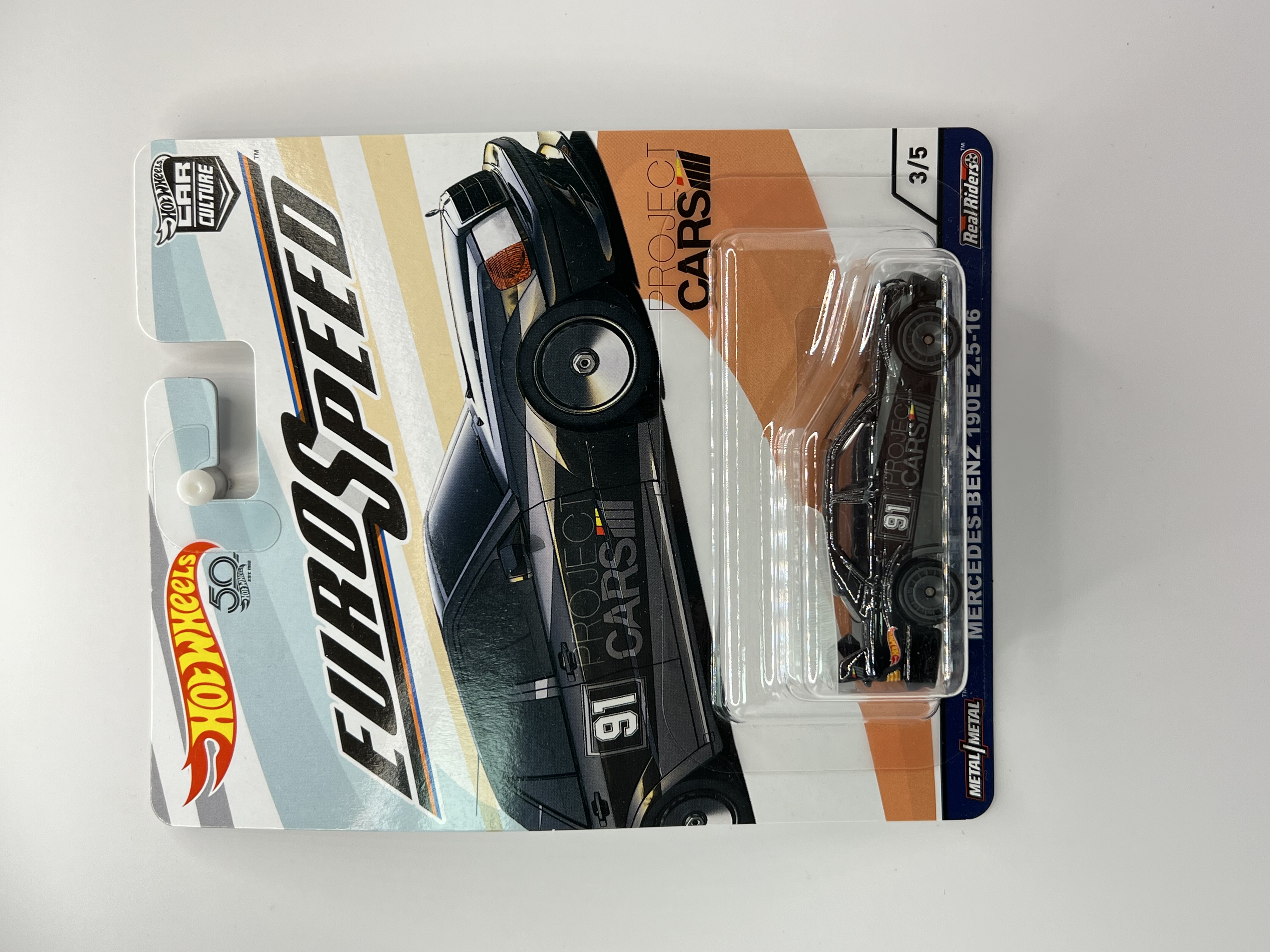 Hot Wheels Premium Mercedes-Benz 190E 2.5-16 Euro Speed 3/5
