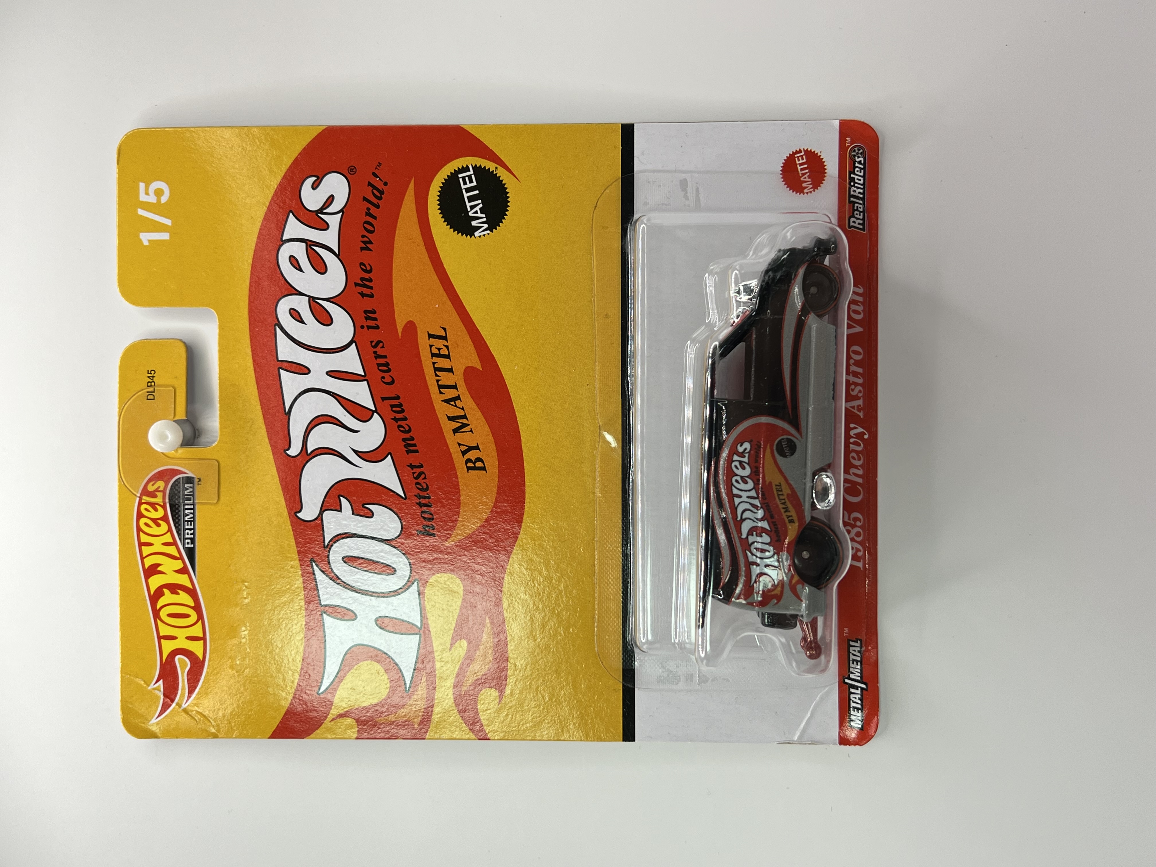 Hot Wheels Premium 1985 Chevy Astro Van Pop Culture 1/5 VADA!