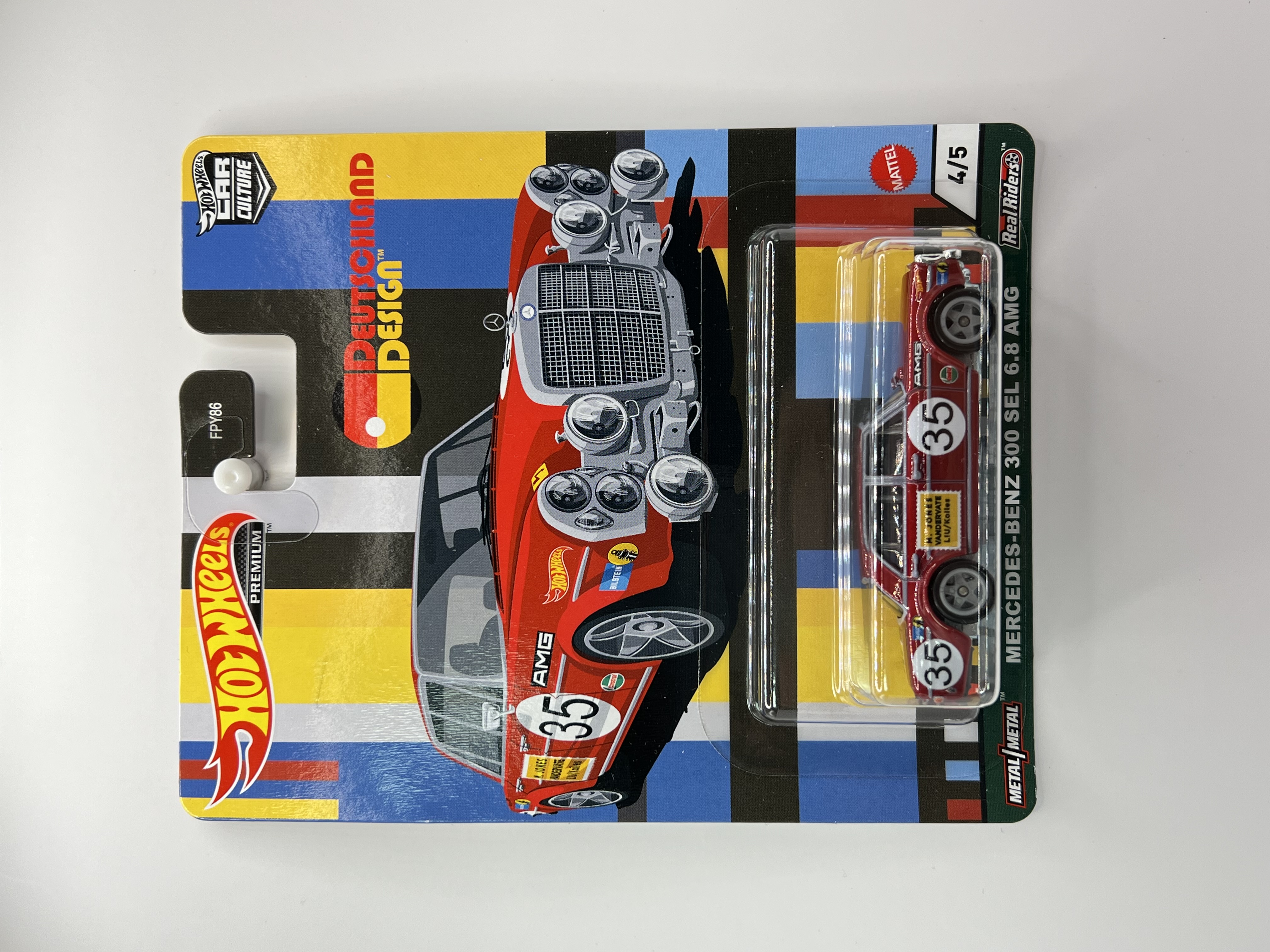 Hot Wheels Premium Mercedes-Benz 300 SEL 6.8 AMG Deutschland Design 4/5