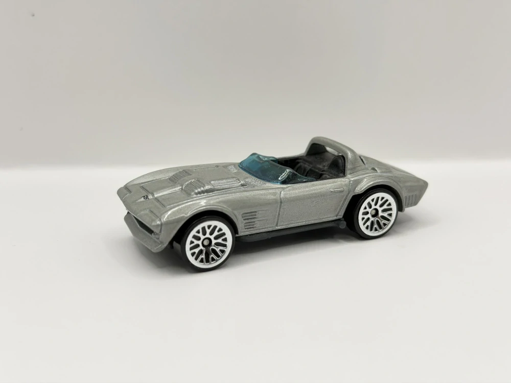 Hot Wheels Corvette Grand Sport Roadster Fast & Furious - LOOSE