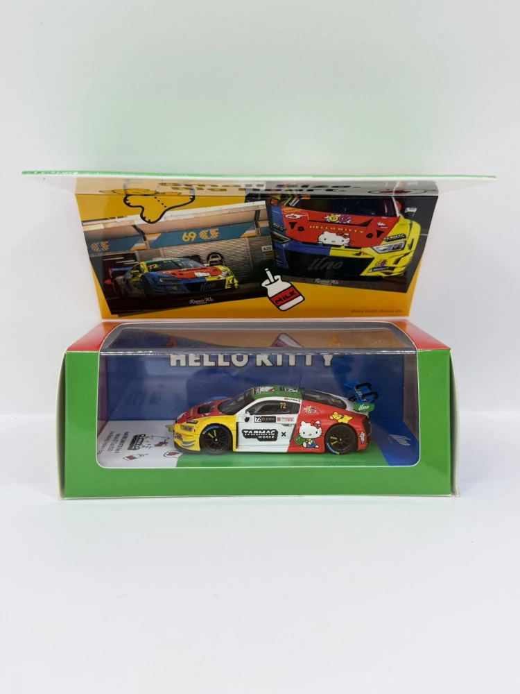 Tarmac Works x Hello Kitty - Audi R8 LMS GT3 Evo II Macau GT Cup 2022