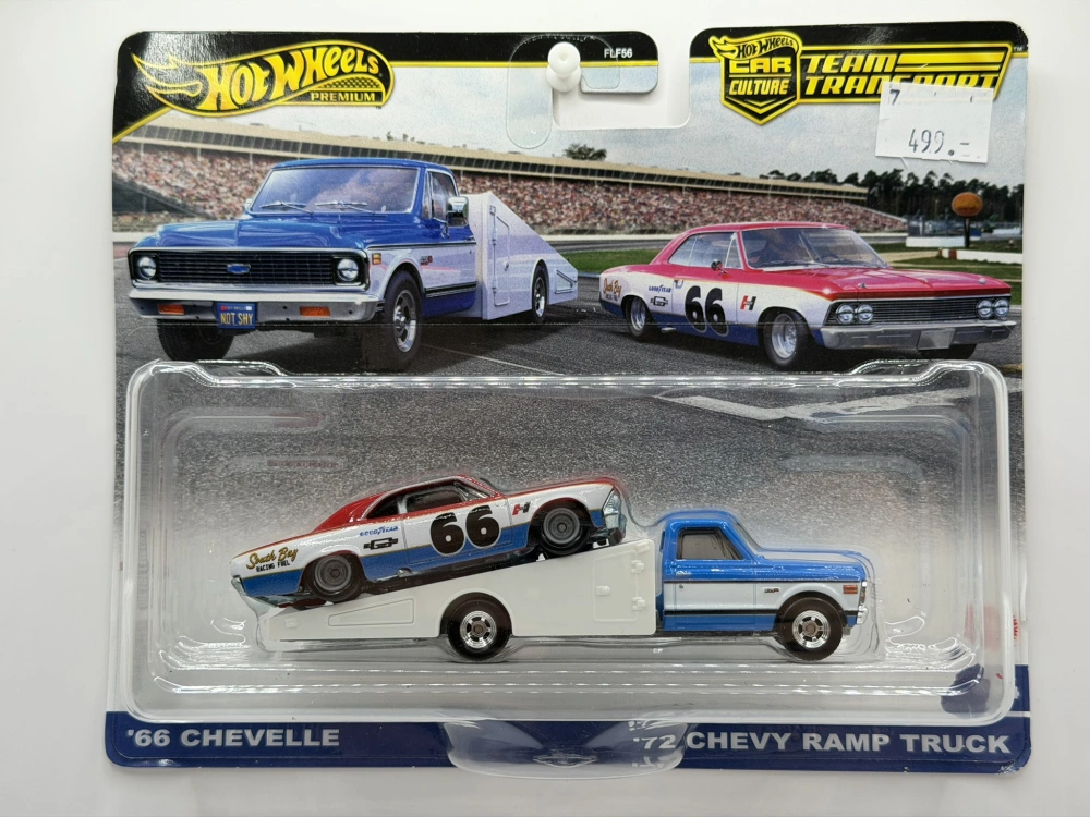 Hot Wheels Premium Team Transport #64 '66 Chevele - VADA