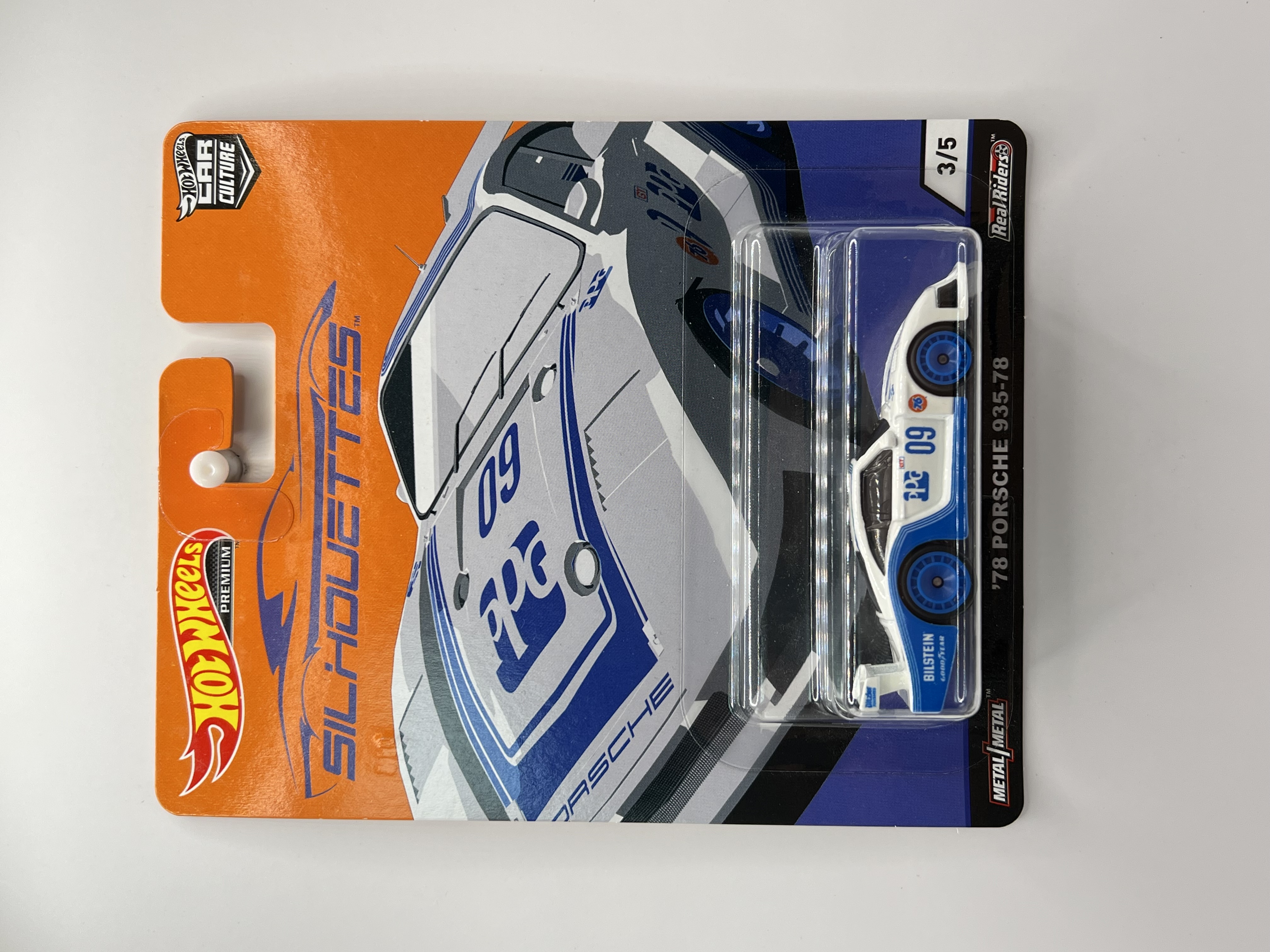 Hot Wheels Premium '78 Porsche 935-78 Silhouettes 3/5 (Zlomený pravý horní roh karty)