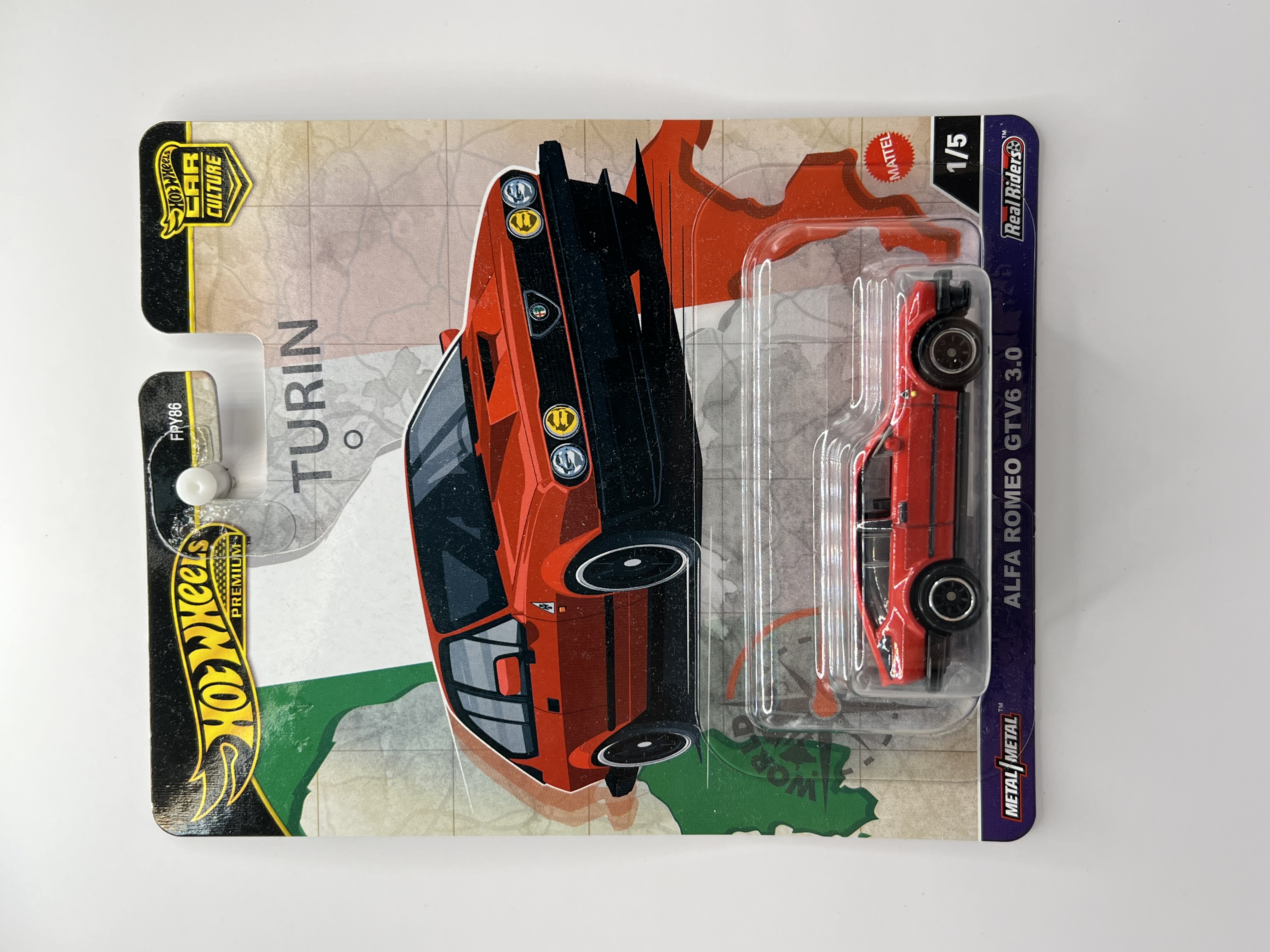 Hot Wheels Premium Alfa Romeo GTV6 3.0 World Tour 1/5