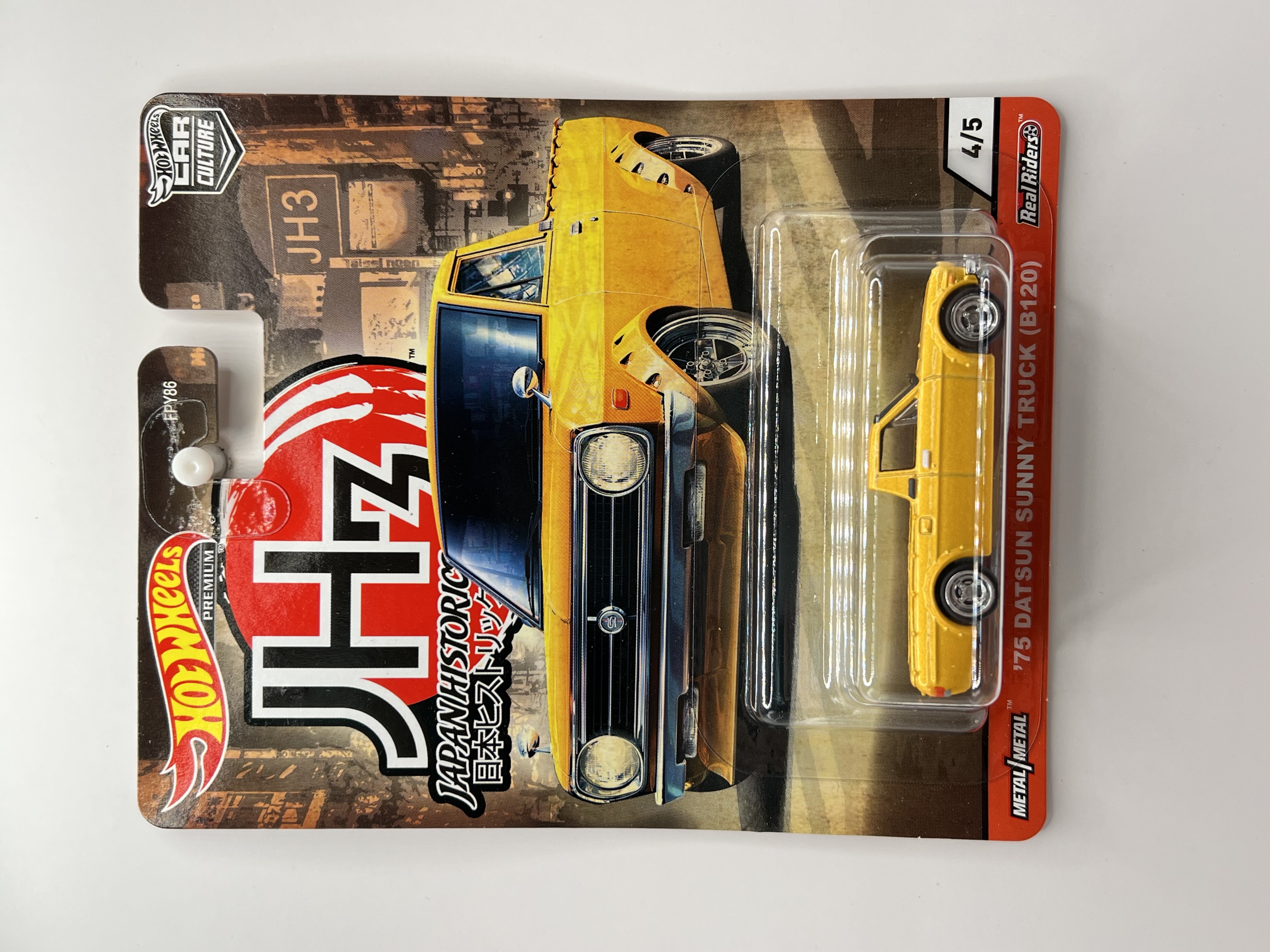 Hot Wheels Premium '75 Datsun Sunny Truck (B120) Japan Historics 3 4/5