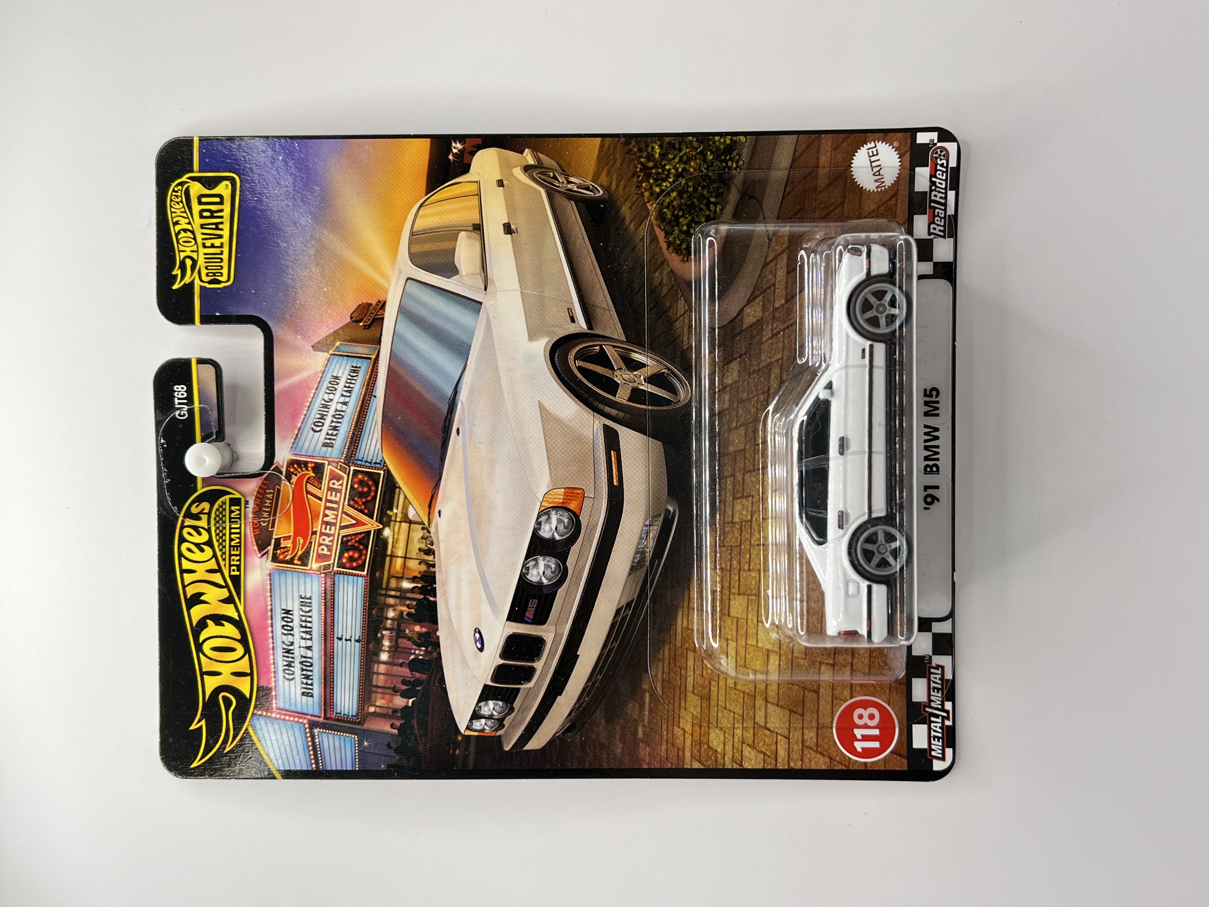 Hot Wheels Premium '91 BMW M5 Boulevard 118