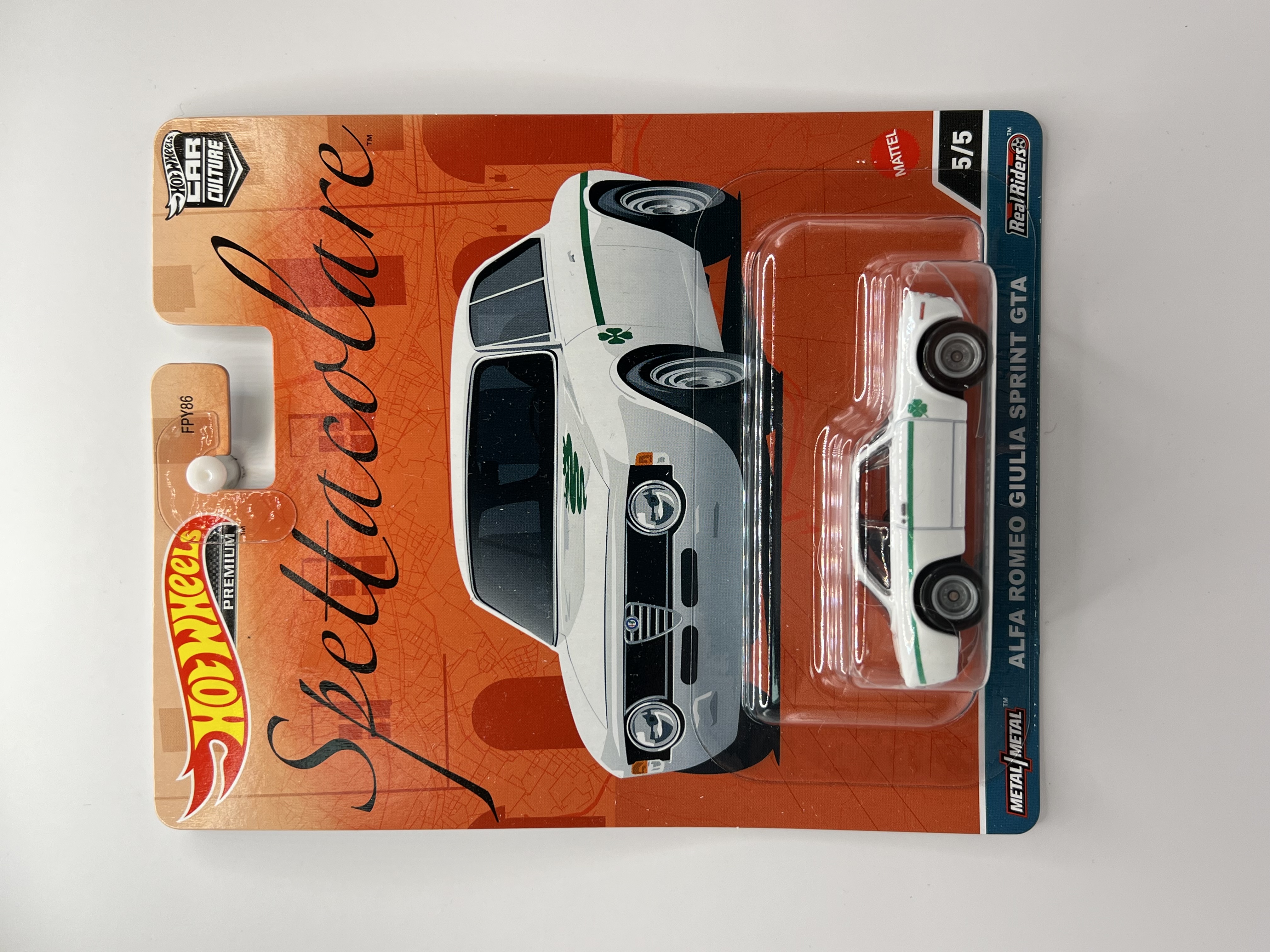 Hot Wheels Premium Alfa Romeo Giulia Sprint GTA Spettacorale 5/5