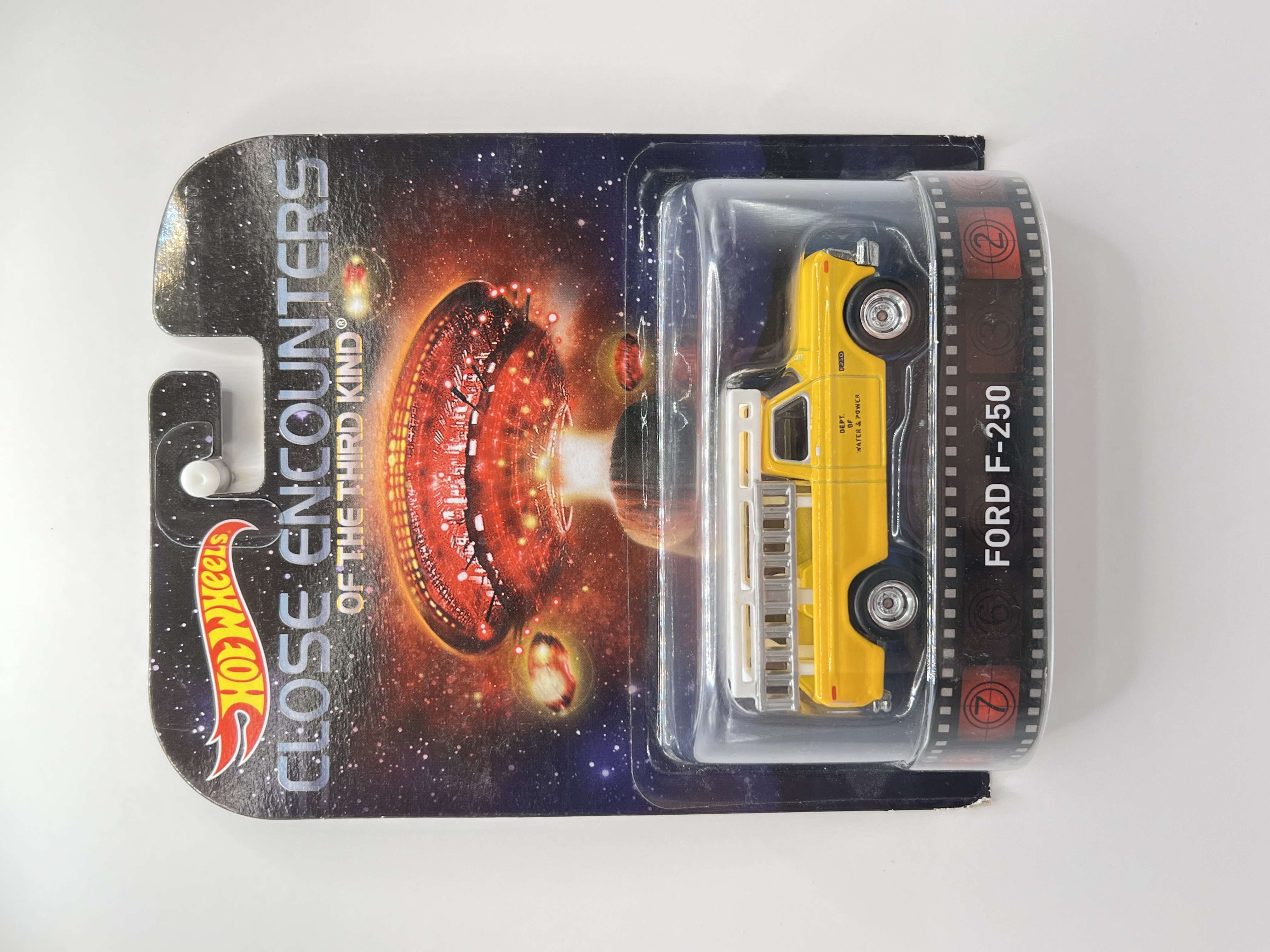 Hot Wheels Premium Ford F-250 Close Encounters Of The Third Kind