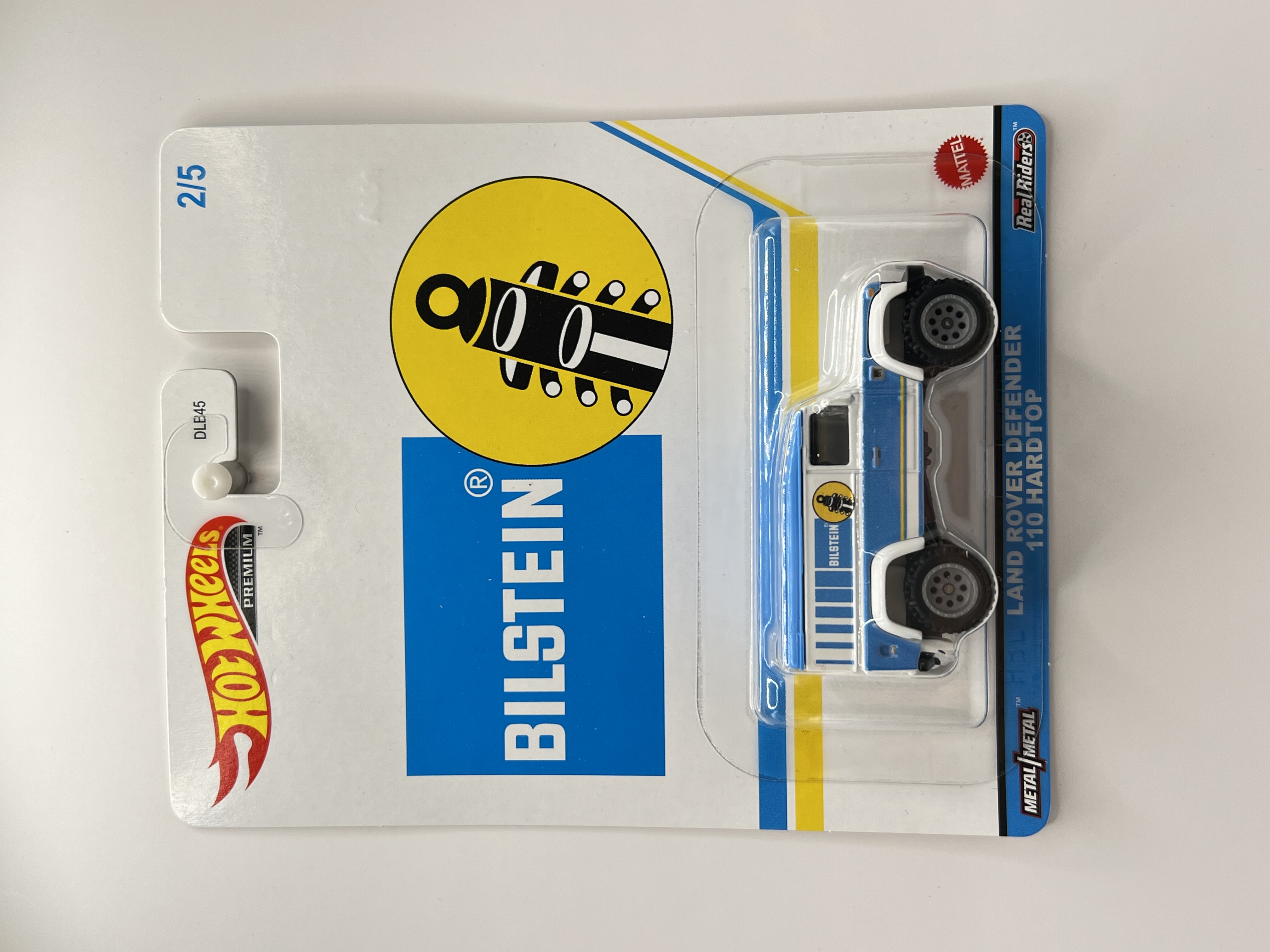 Hot Wheels Premium Land Rover Defender 110 Hardtop Bilstein 2/5
