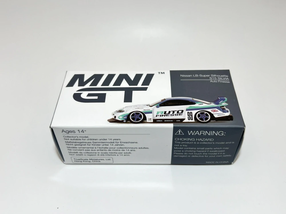 Mini GT 490 - Nissan LB-Super Silhouette S15 Silvia Auto Finesse LBWK