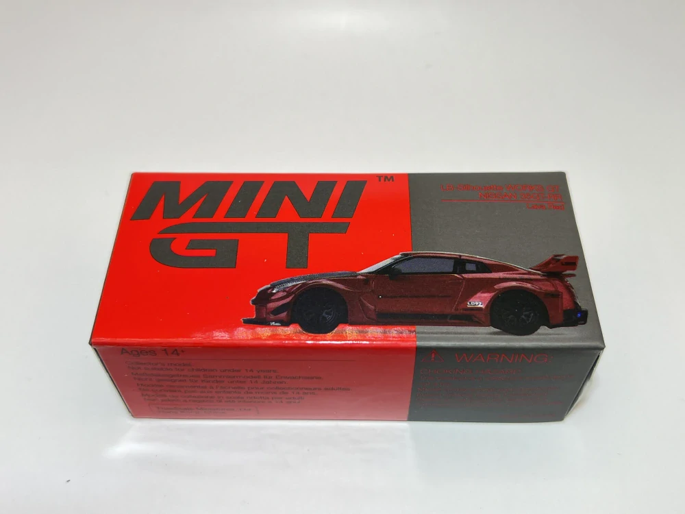 Mini GT 191 - LB-Silhouette Works GT Nissan R35 GT-R LBWK Lava Red