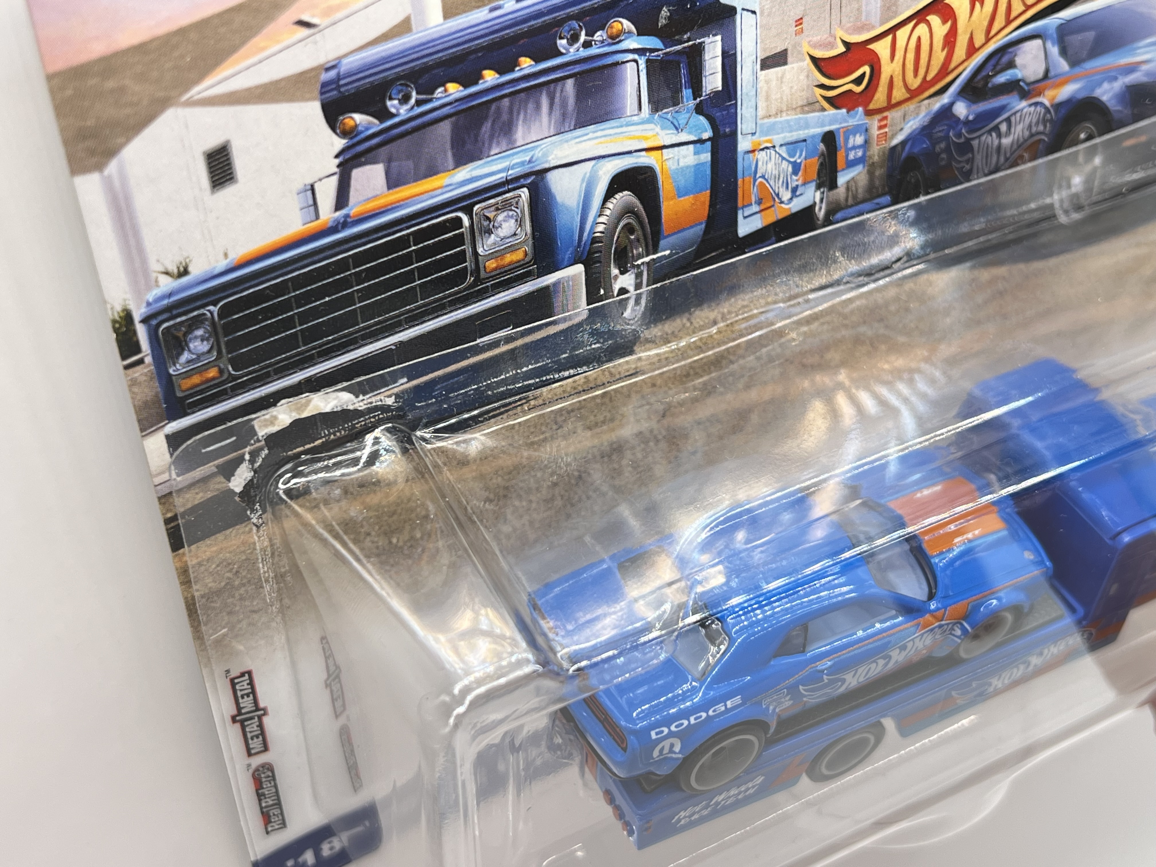 Hot Wheels Premium Team Transport #30 '18 Dodge Challenger SRT Demon -VADA !
