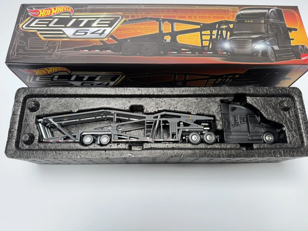 Hot Wheels ELITE64 Freightliner Cascadia