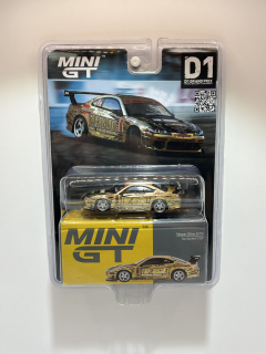Mini GT 714 - Nissan Silvia (S15) Top Secret D1GP