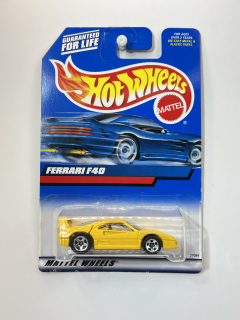 Hot Wheels Ferrari F40 Yellow