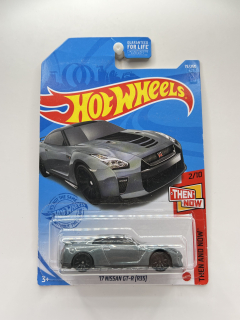 Hot Wheels '17 Nissan GT-R R35 Grey