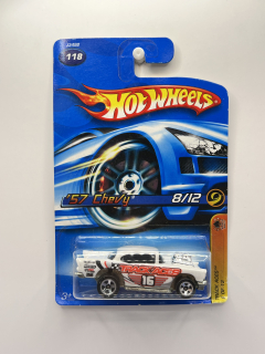 Hot Wheels '57 Chevy POŠKOZENÁ KARTA