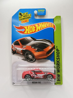 Hot Wheels Nissan 370Z Red
