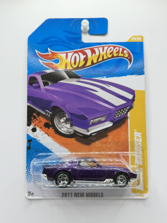 Hot Wheels BL VD Bruiser Purple