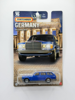 MATCHBOX -  Mercedes-Benz W 123