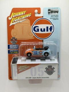 Johnny Lightning - 1975 Volkswagen Super beetle Convertible GULF