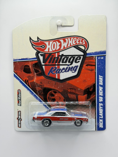 Hot Wheels Real Riders Dick Landy´s ´68 Dodge Hemi Dart Vintage Racing 8/30