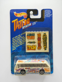 Hot Wheels Tattoo Machines Bus Boys White