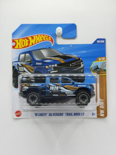 Hot Wheels ´19 Chevy Silverado Trail Boss LT Blue