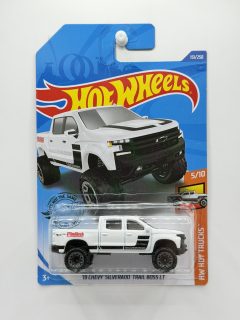 Hot Wheels ´19 Chevy Silverado Trail Boss LT White