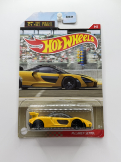 Hot Wheels McLaren F1 Senna 1/4 Mile Finals 1/5