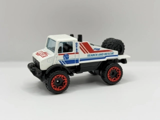 Hot Wheels Mercedes-Benz Unimog 1300L - LOOSE