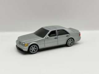 Hot Wheels Premium Mercedes-Benz 500 SEL - LOOSE