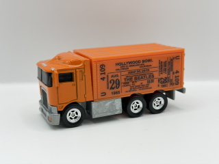 Hot Wheels Premium Hiway Hauler The Beatles - LOOSE