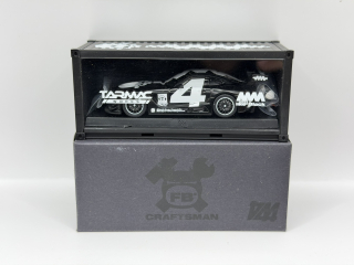 Tarmac Works - Mercedes AMG GT3 #4 s figurkou 