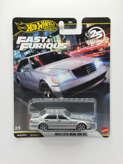 Hot Wheels Premium Mercedes-Benz 500 SEL Fast & Furious 2/5