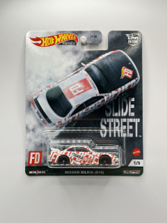 Hot Wheels Premium Nissan Silvia (S14) Slide Street 1/5